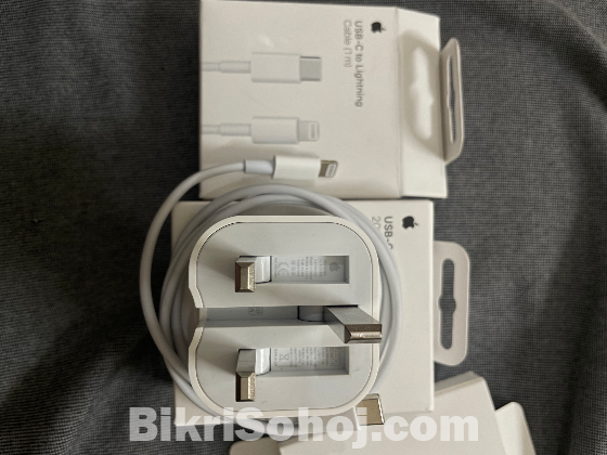 Iphone adapter 20W ( came from UK)